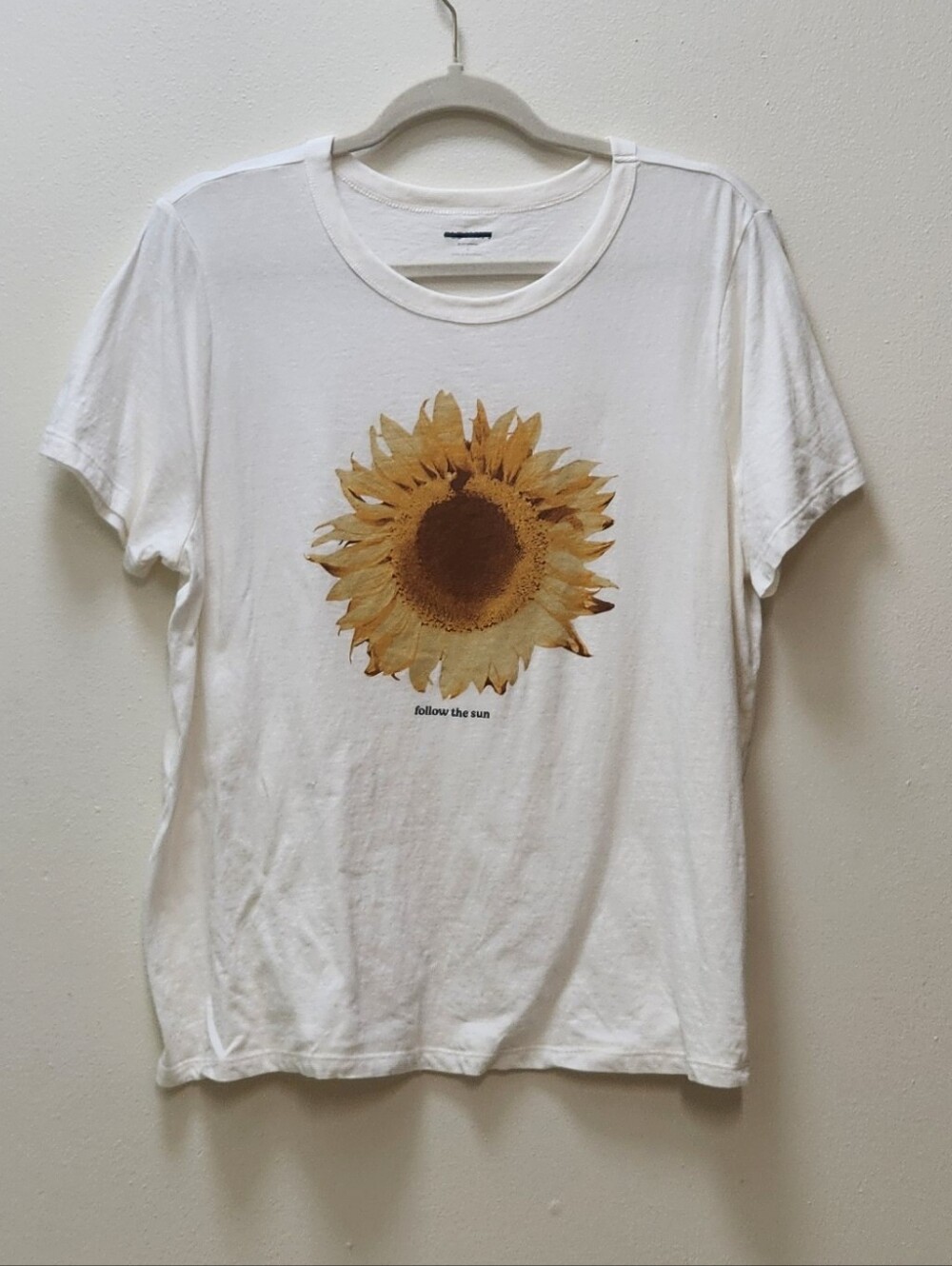 OLD NAVY sunflower Tee Size Large - Picture 6 of 7